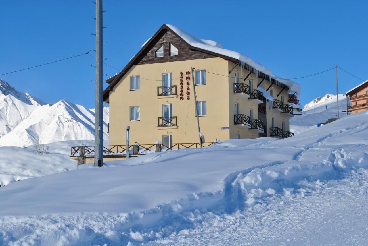 Hotel Donata グダウリ エクステリア 写真